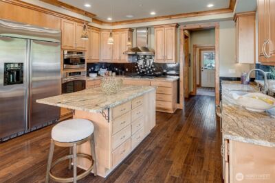 514 205th Avenue NE, Sammamish, WA 98074 - Photo 9