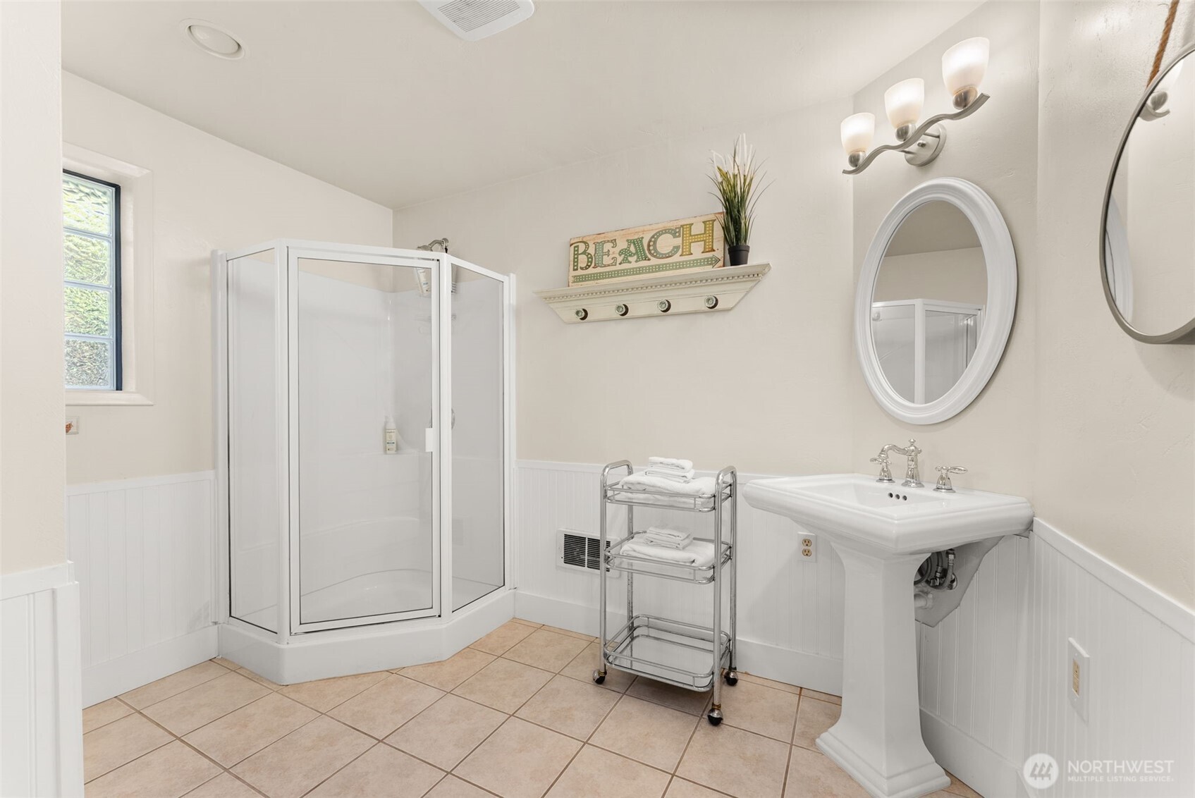8331 E State Route 106 , Union, WA 98592