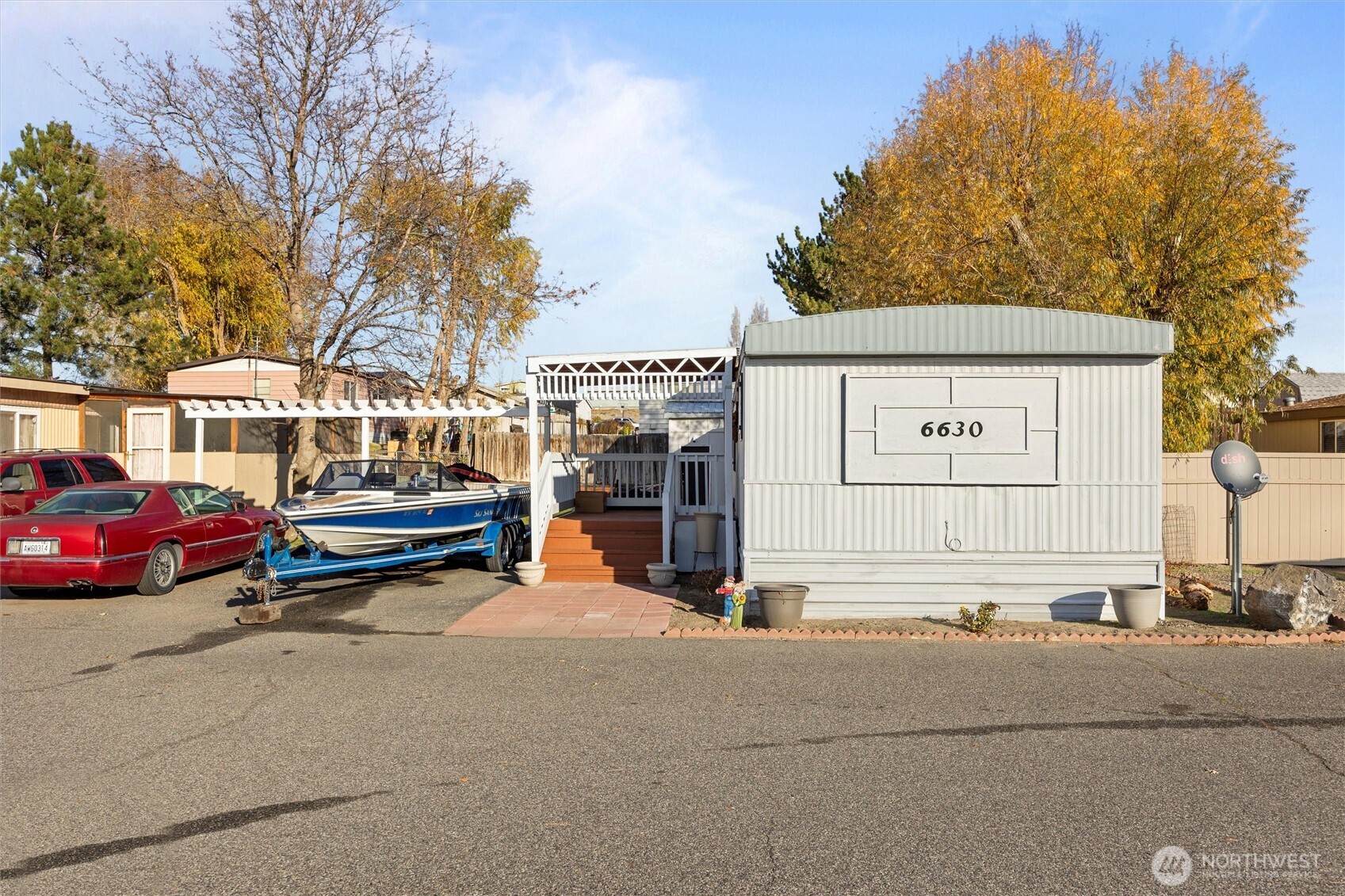 6630 Nelson Street , West Richland, WA 99353