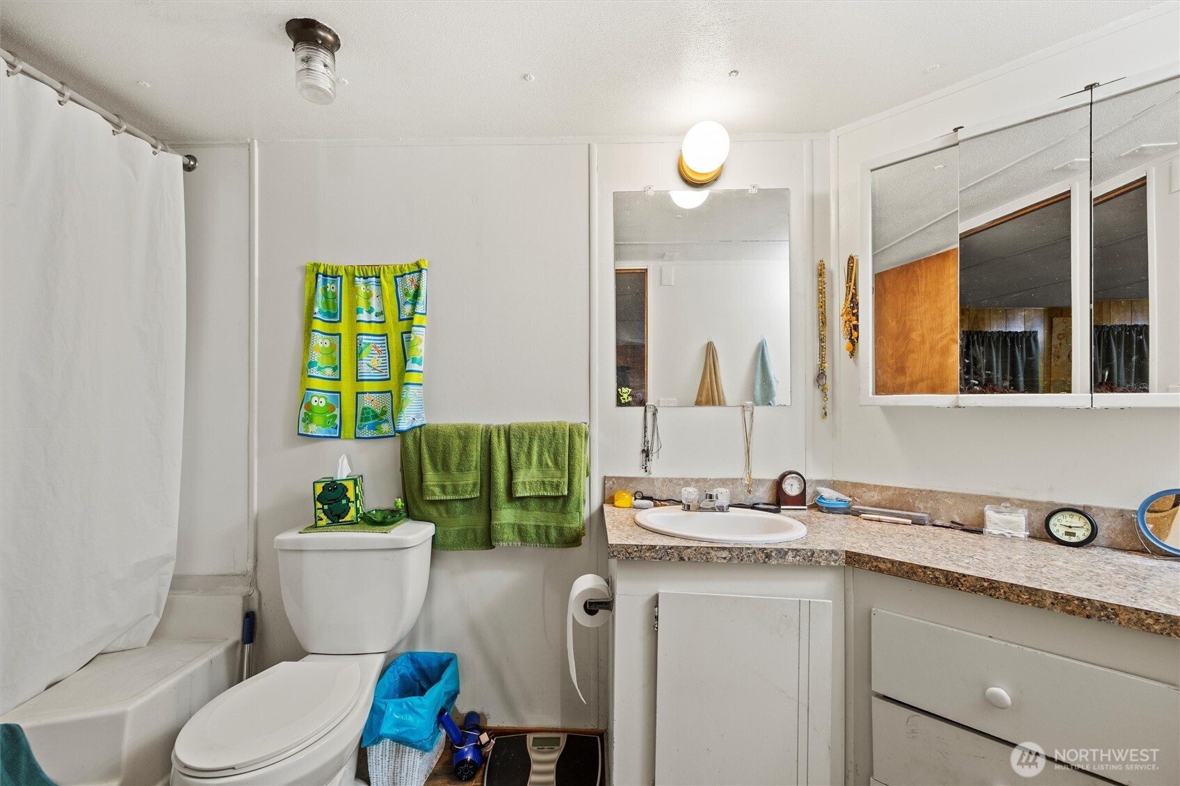 6630 Nelson Street , West Richland, WA 99353