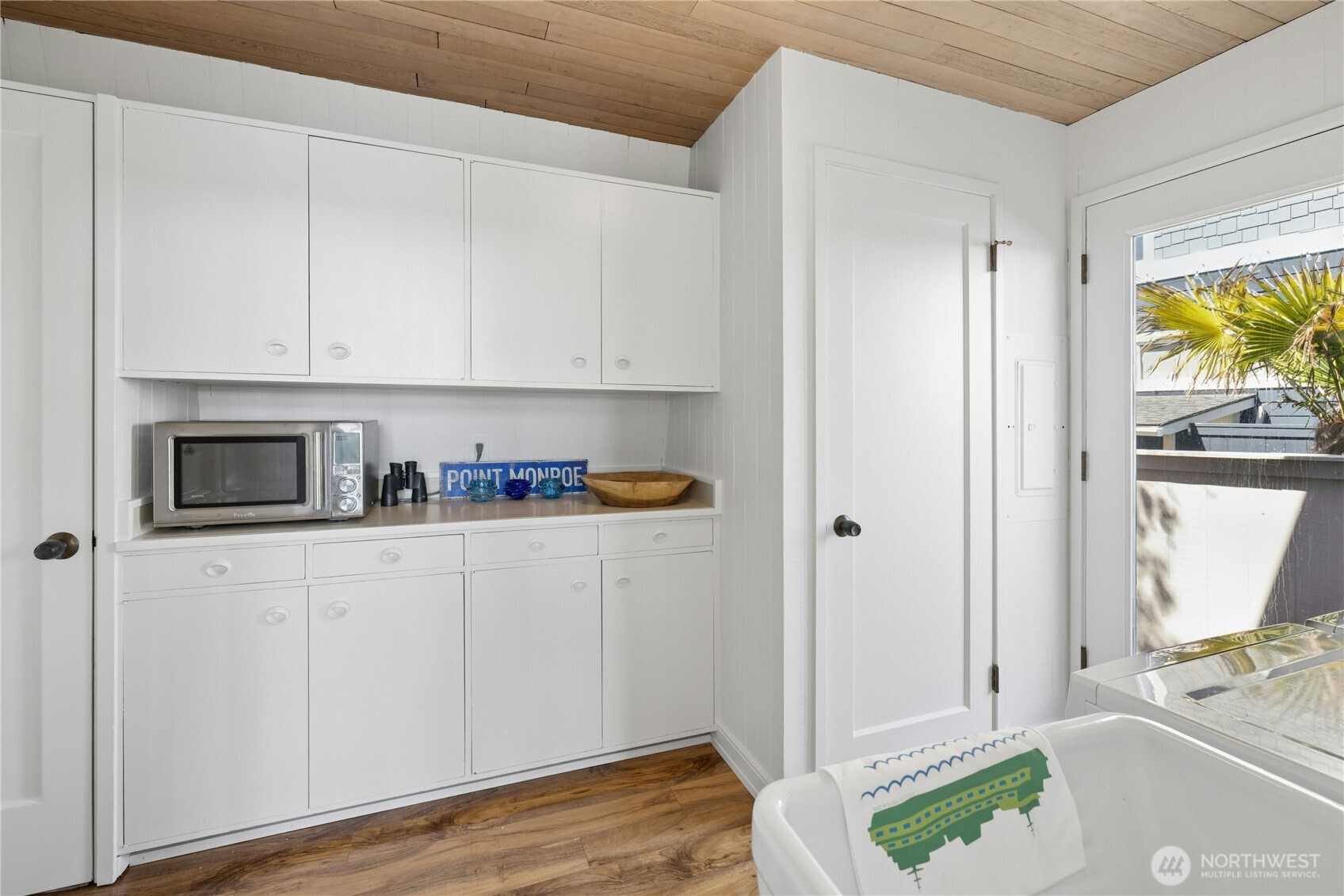 15636 Point Monroe Drive NE, Bainbridge Island, WA 98110