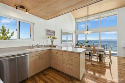 15636 Point Monroe Drive NE, Bainbridge Island, WA 98110 - Photo 3