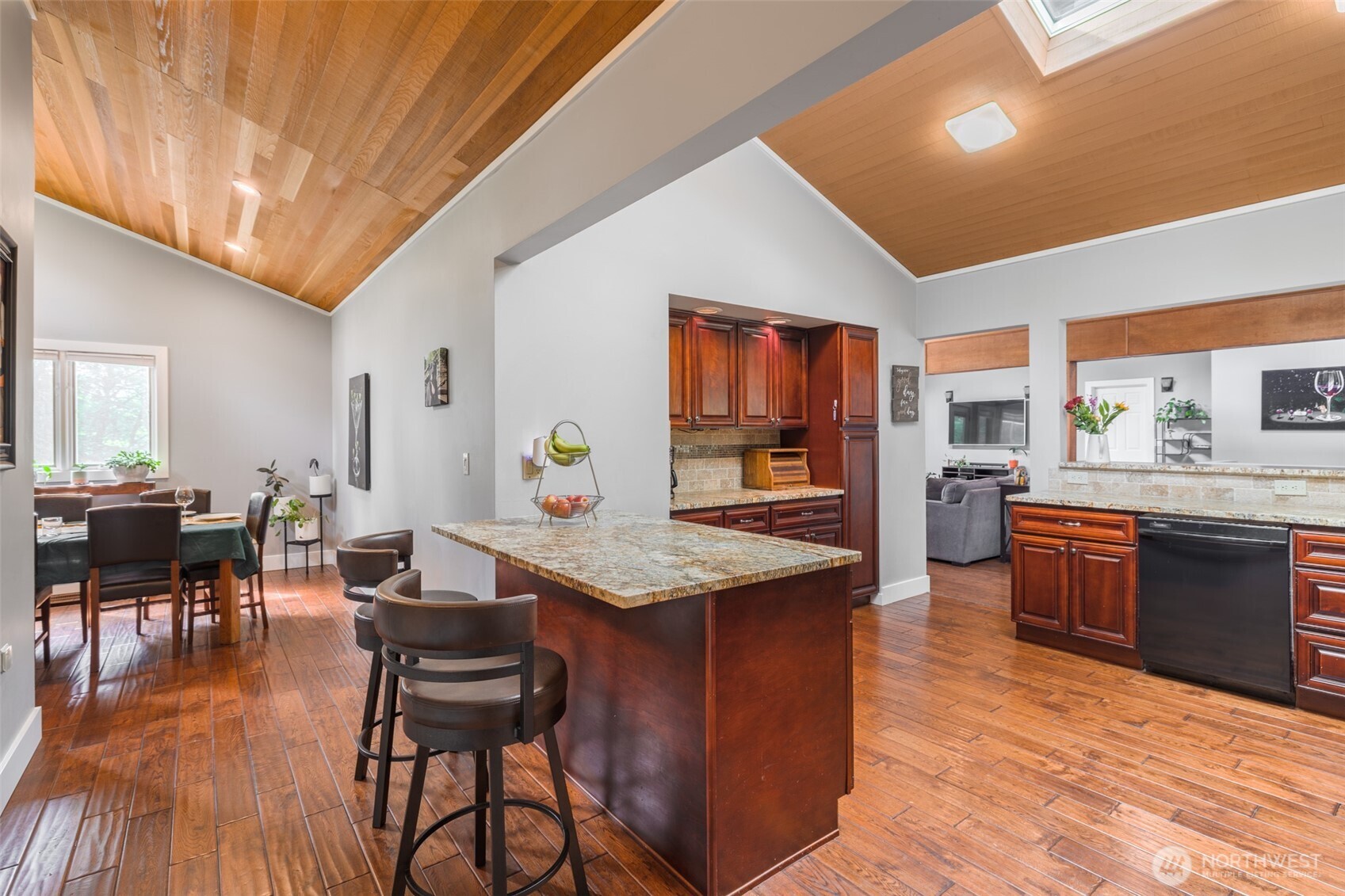 28313 183rd Avenue SE, Kent, WA 98042