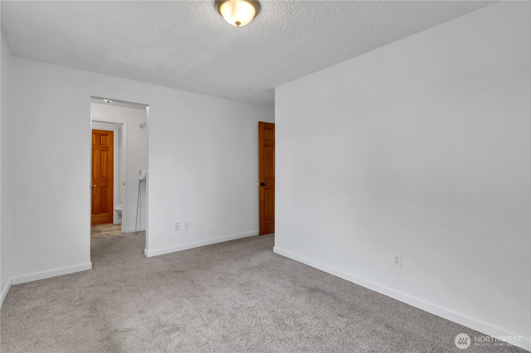 2419 Carlsbad Court , Puyallup, WA 98374