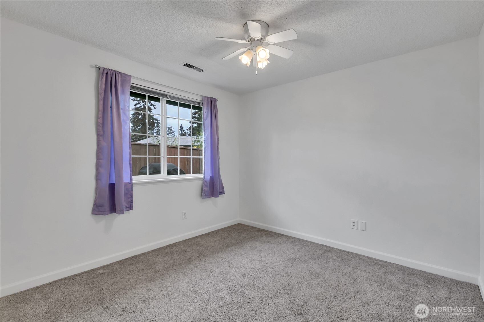 2419 Carlsbad Court , Puyallup, WA 98374