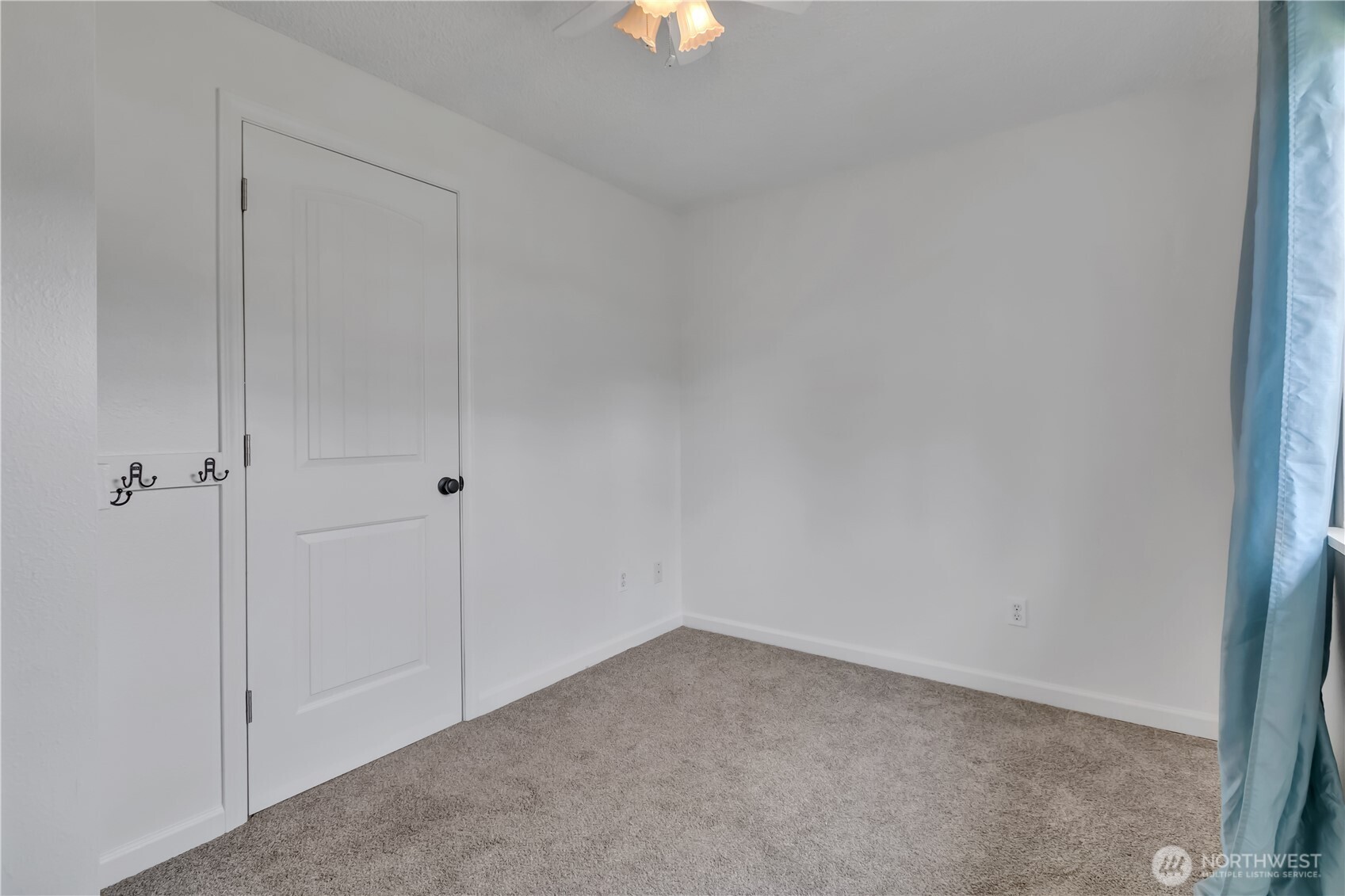 2419 Carlsbad Court , Puyallup, WA 98374