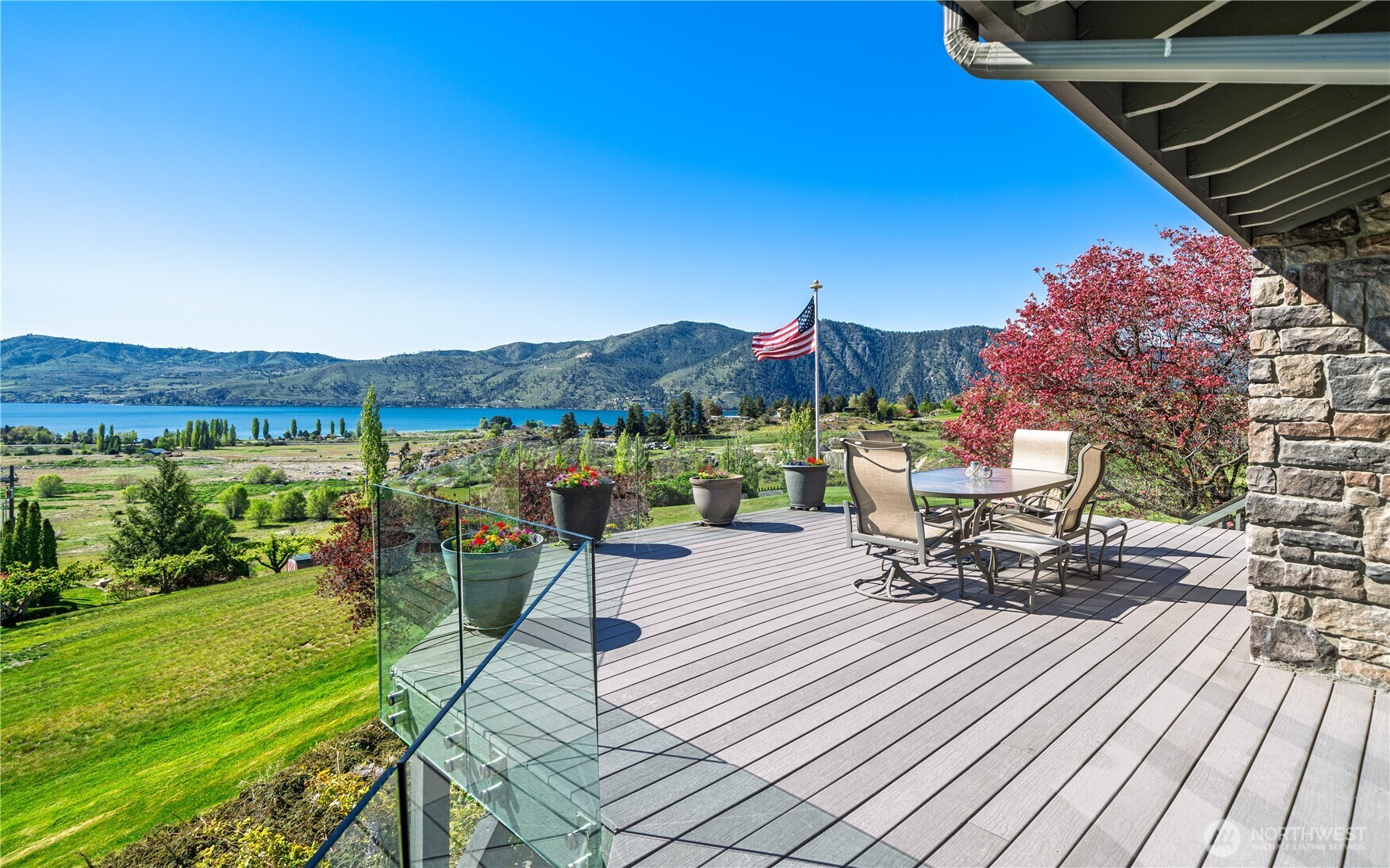 265 Proctor Blvd , Manson, WA 98831