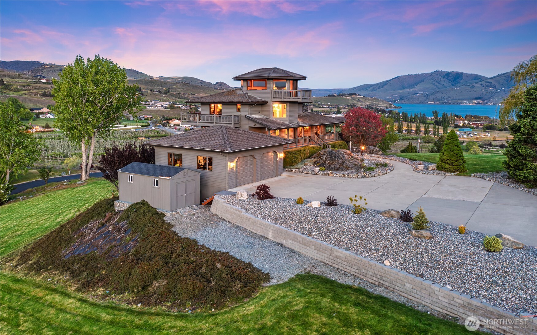 265 Proctor Blvd , Manson, WA 98831