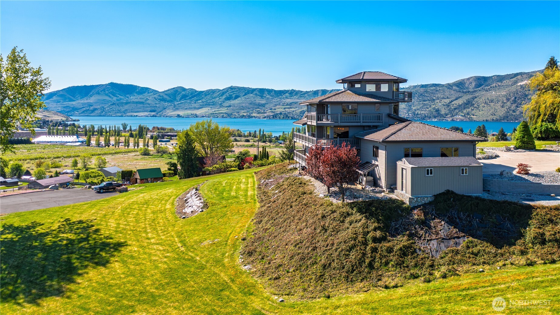 265 Proctor Blvd , Manson, WA 98831