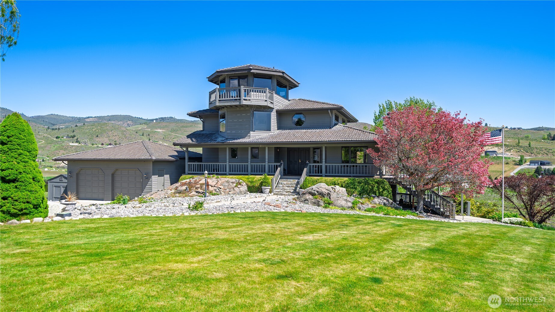 265 Proctor Blvd , Manson, WA 98831