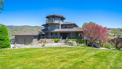 265 Proctor Blvd , Manson, WA 98831 - Photo 8