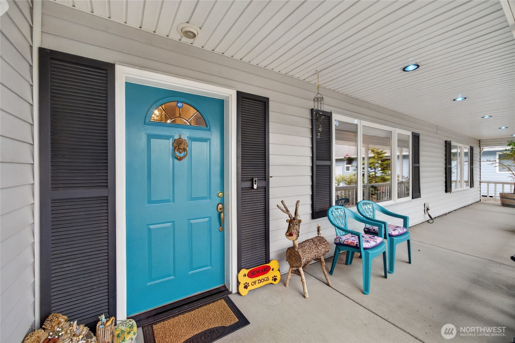 654 E Oak Tree Circle , Sequim, WA 98382