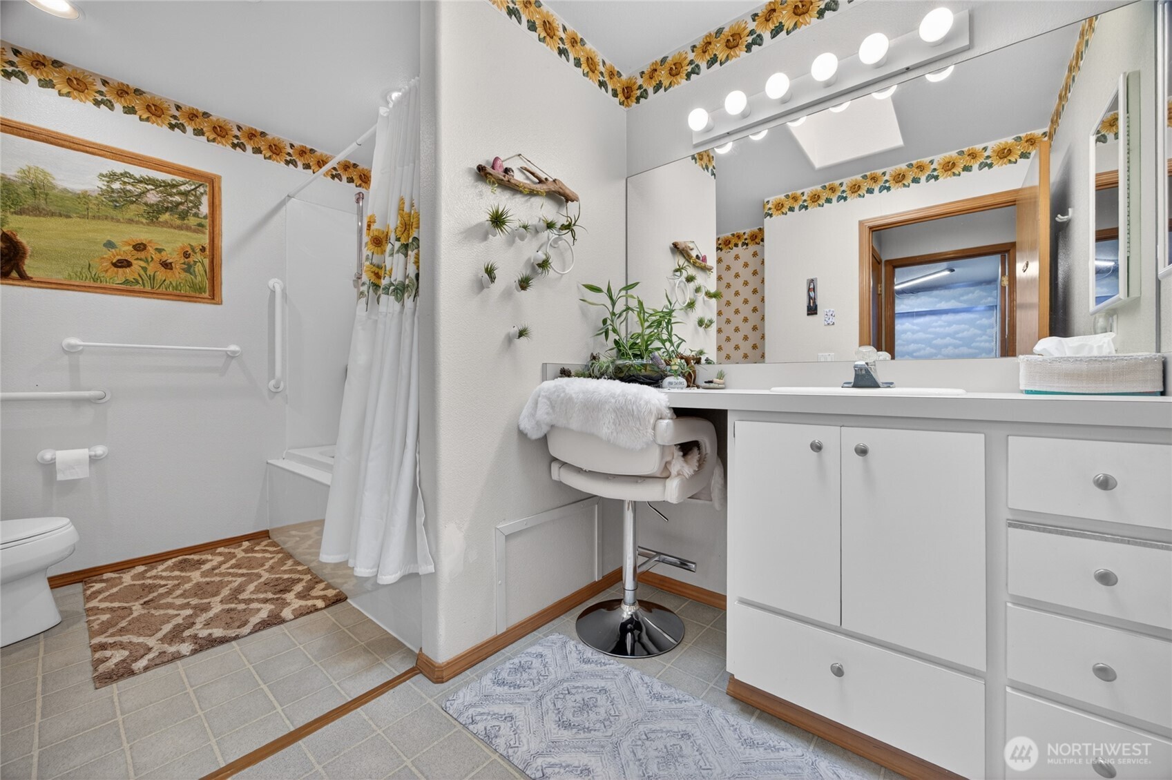 654 E Oak Tree Circle , Sequim, WA 98382