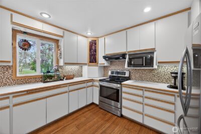 654 E Oak Tree Circle , Sequim, WA 98382 - Photo 10