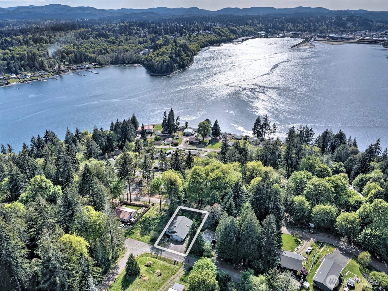 150 E Panorama Drive , Shelton, WA 98584