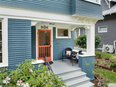 2523 32nd Avenue S, Seattle, WA 98144 - Photo 2