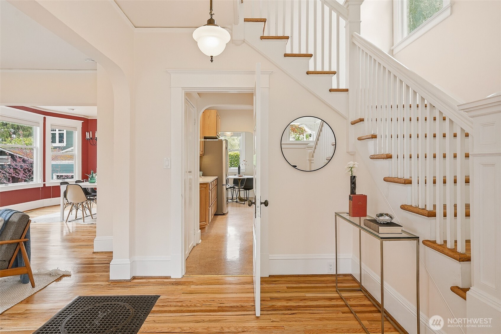 2523 32nd Avenue S, Seattle, WA 98144