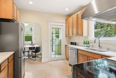 2523 32nd Avenue S, Seattle, WA 98144 - Photo 10