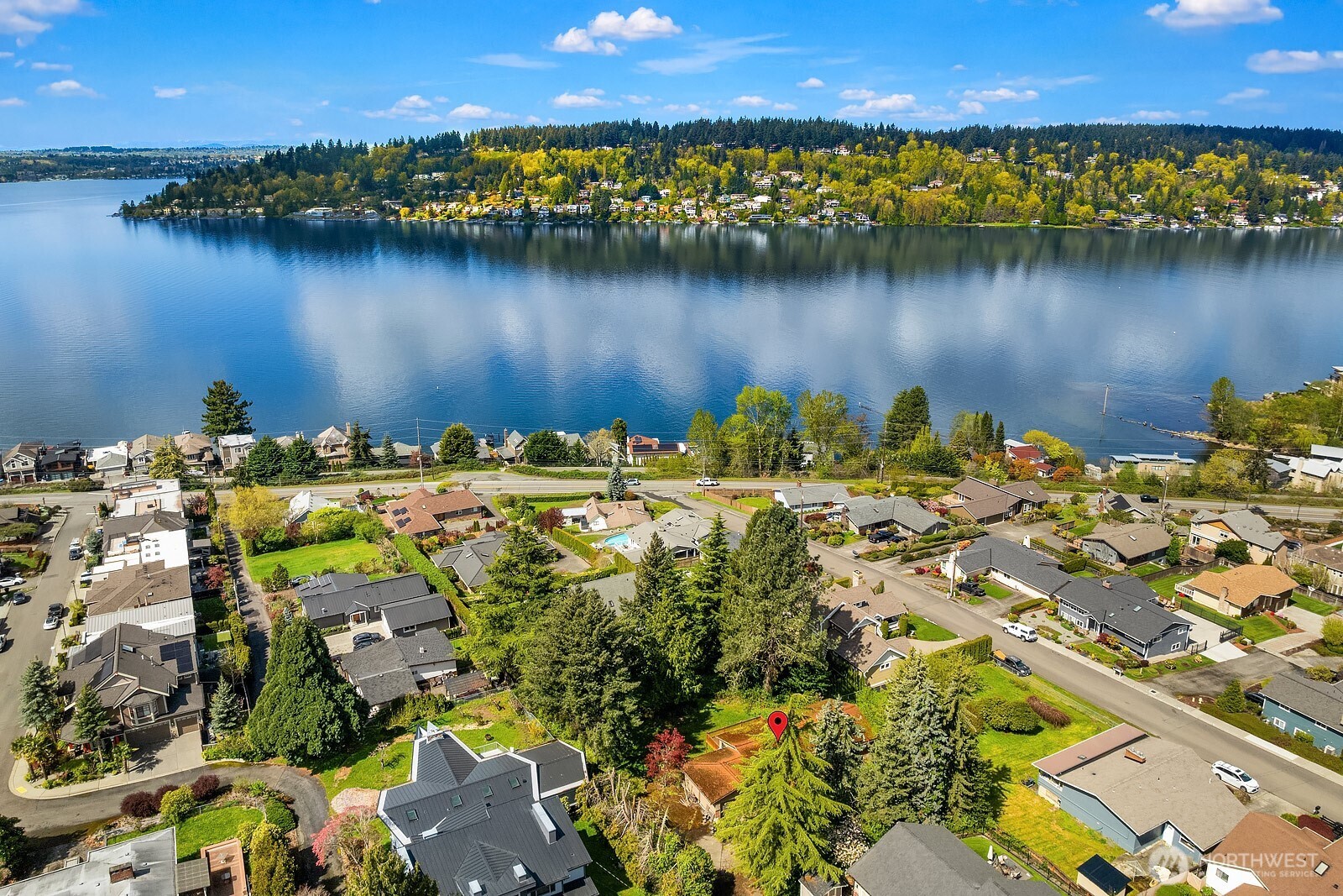 3737 Park Avenue N, Renton, WA 98056