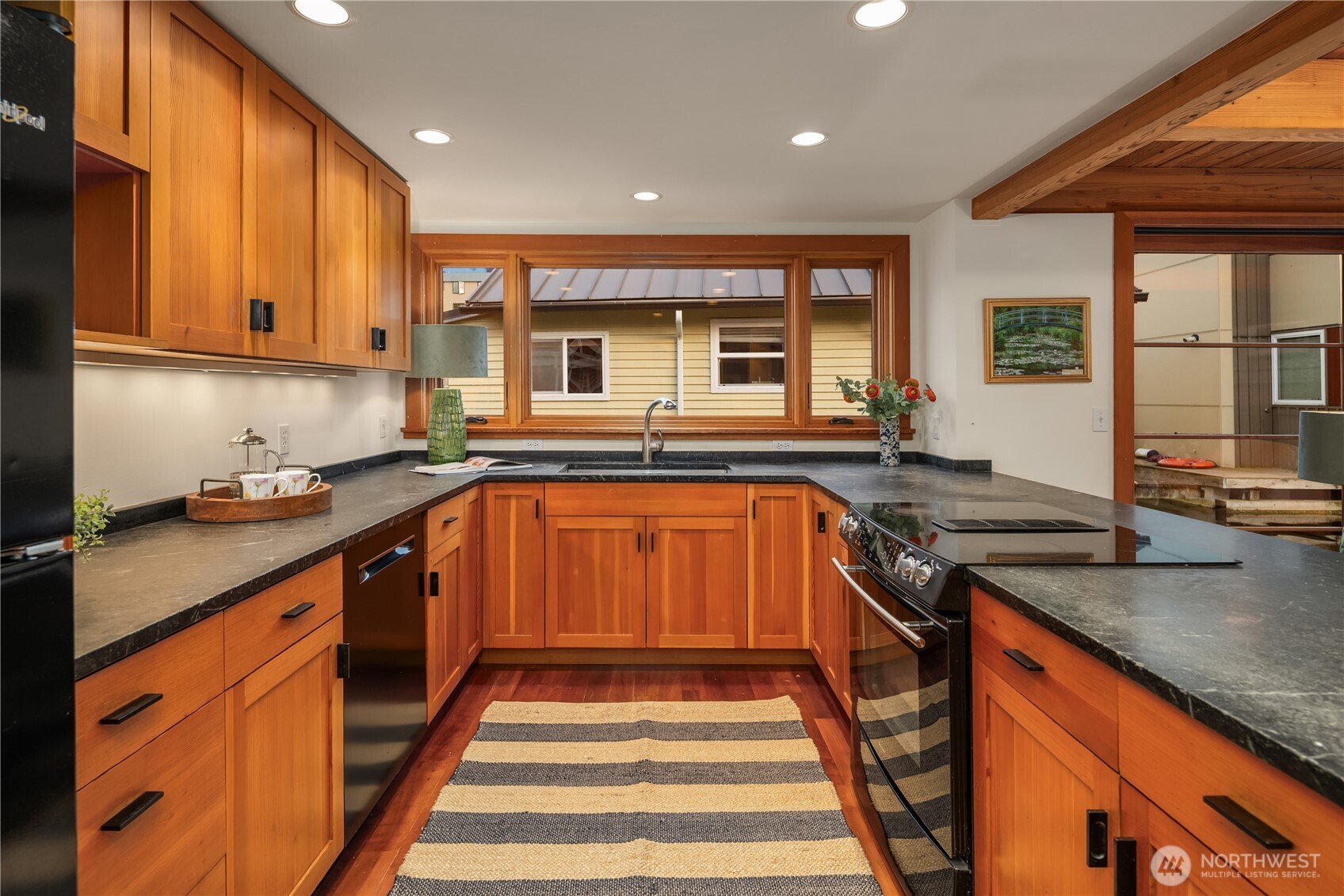 2339 Fairview Avenue E #L, Seattle, WA 98102