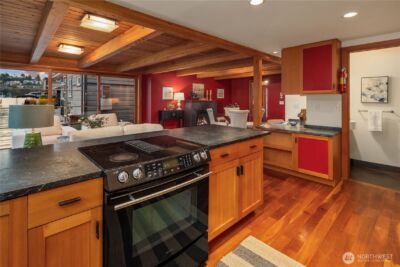 2339 Fairview Avenue E #L, Seattle, WA 98102 - Photo 12