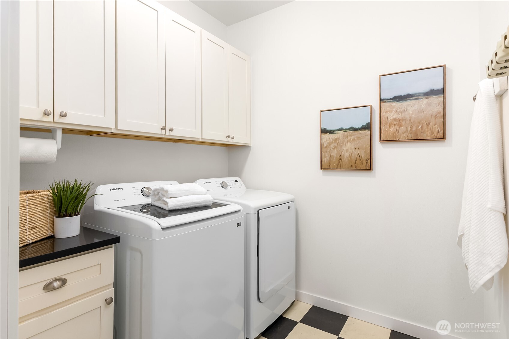 20367 Fortune Place NE, Poulsbo, WA 98370