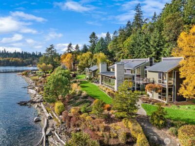 10403 NE Seaborn Road , Bainbridge Island, WA 98110-3173