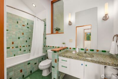 10403 NE Seaborn Road , Bainbridge Island, WA 98110-3173 - Photo 30