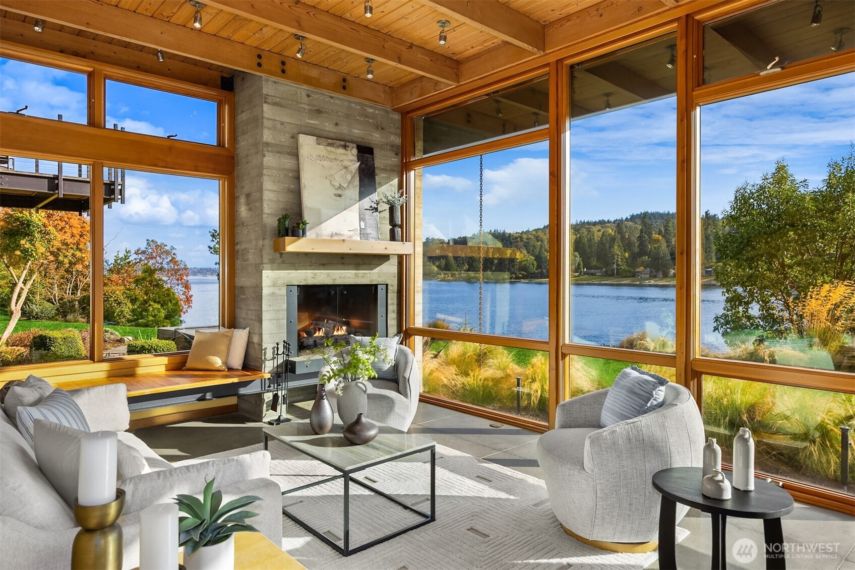 10403 NE Seaborn Road , Bainbridge Island, WA 98110-3173