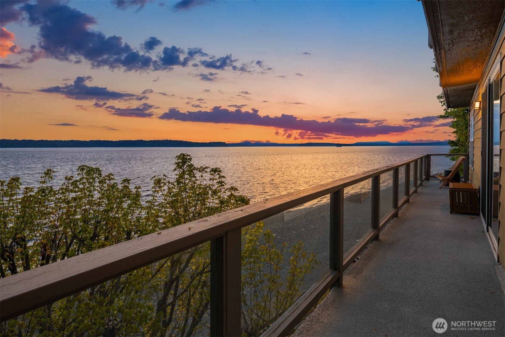 10835 Arroyo Beach Place SW, Seattle, WA 98146