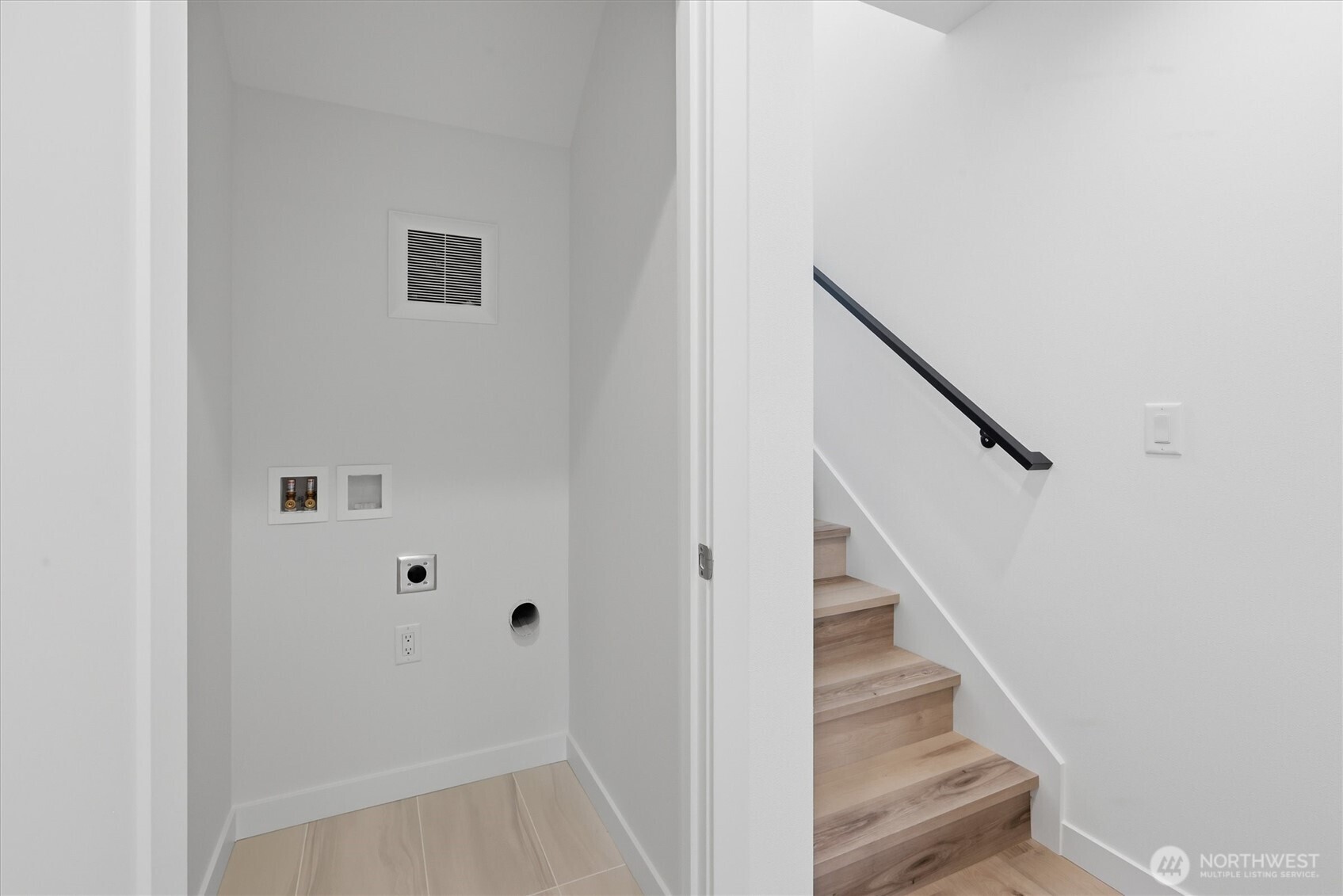 805 NW 63rd Street #A, Seattle, WA 98107