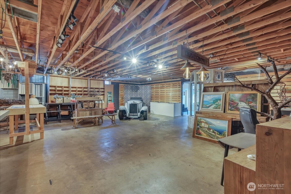23611 NE State Route 3 , Belfair, WA 98528