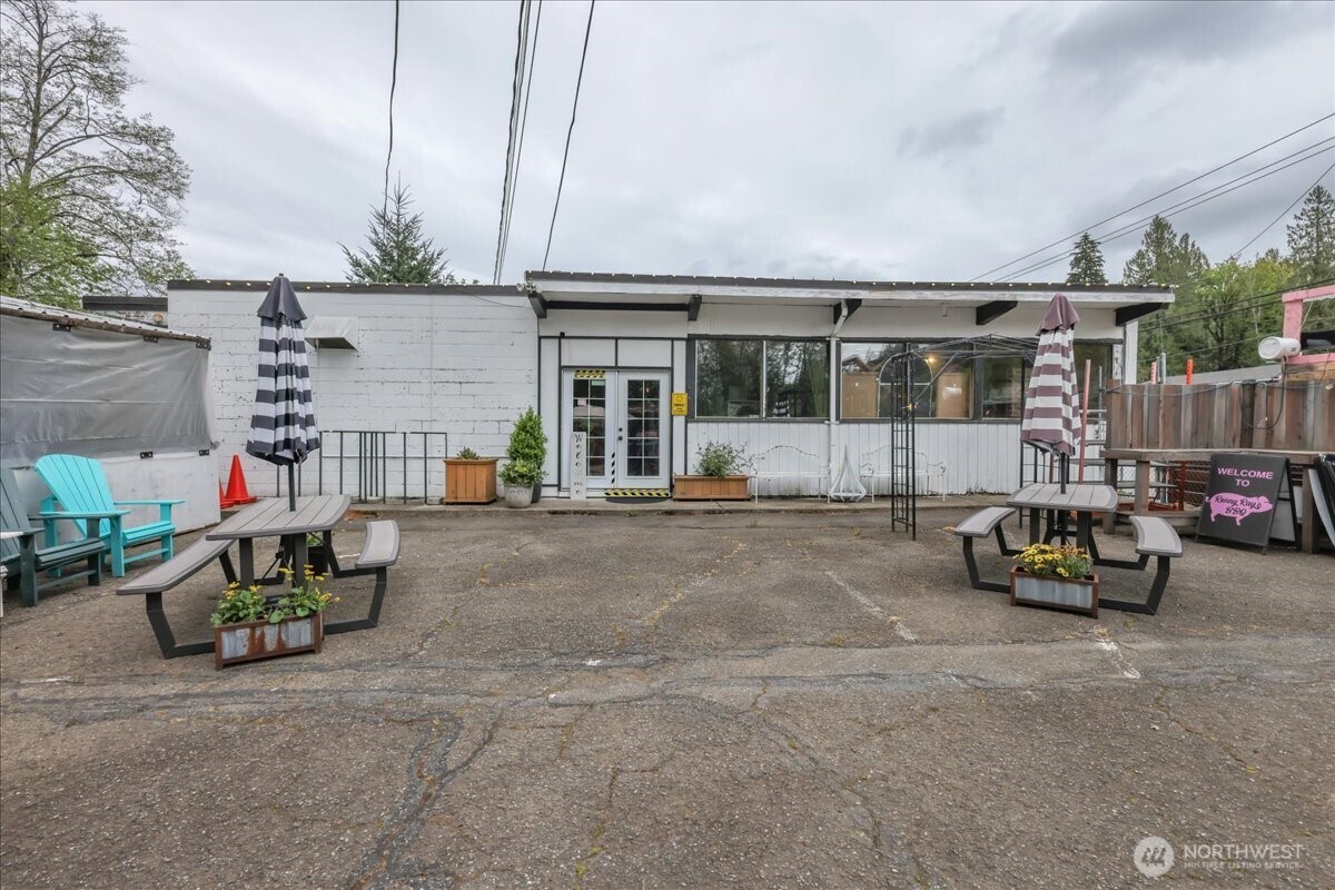 23611 NE State Route 3 , Belfair, WA 98528