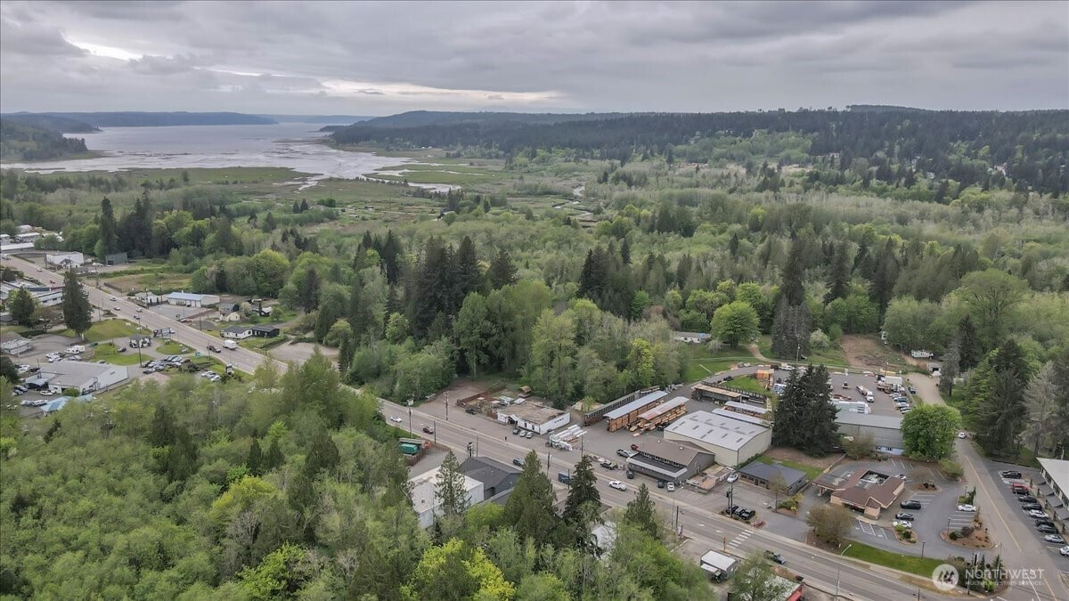23611 NE State Route 3 , Belfair, WA 98528