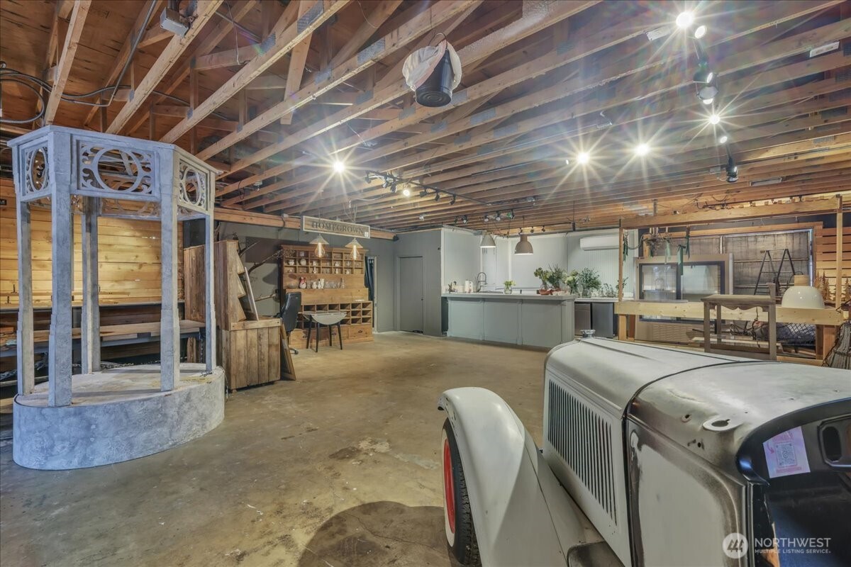23611 NE State Route 3 , Belfair, WA 98528