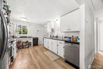 11315 D Street E, Tacoma, WA 98445 - Photo 4