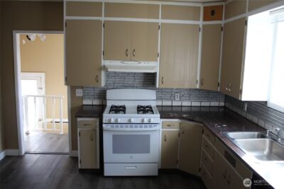 104 E 5th Avenue , Ritzville, WA 99169 - Photo 8
