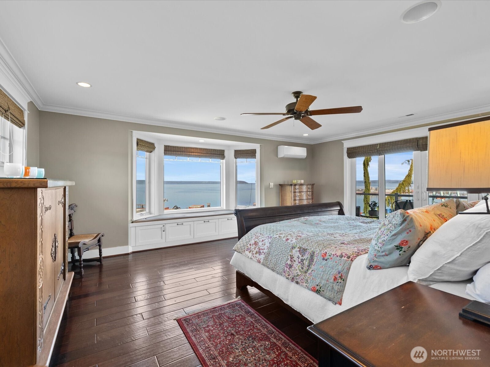 603 Warren Avenue , Everett, WA 98201