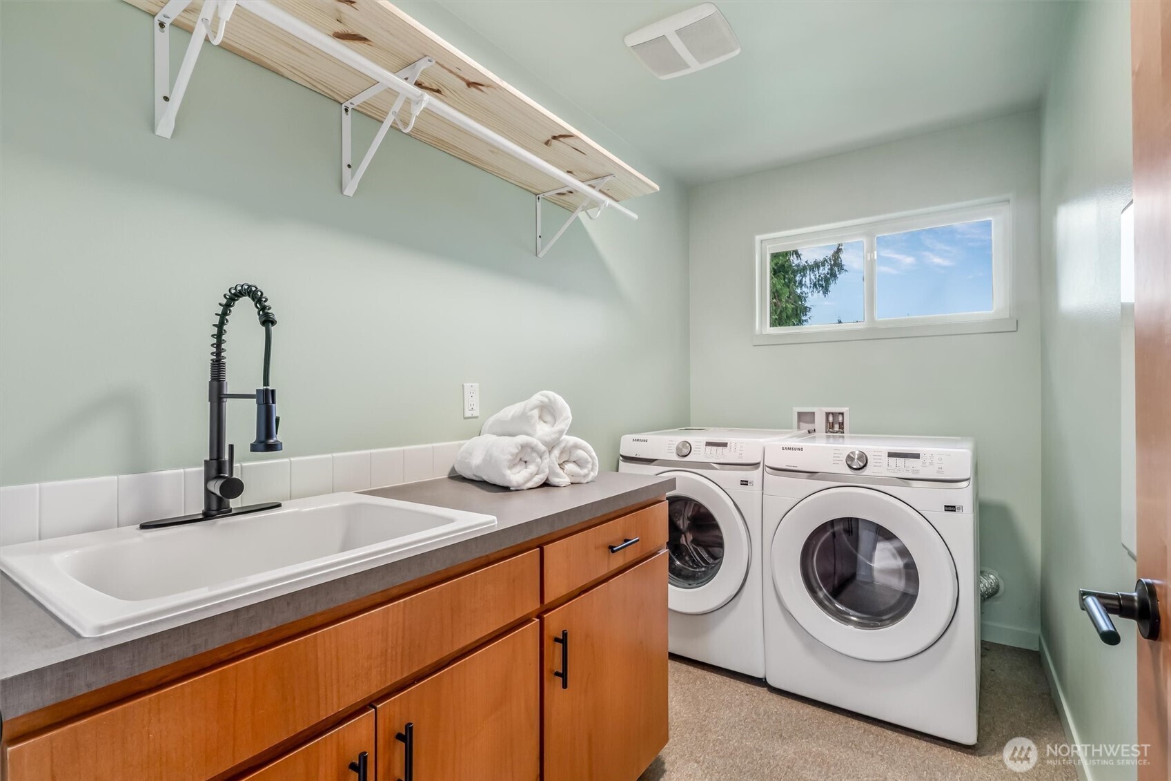 11339 40th Avenue NE, Seattle, WA 98125