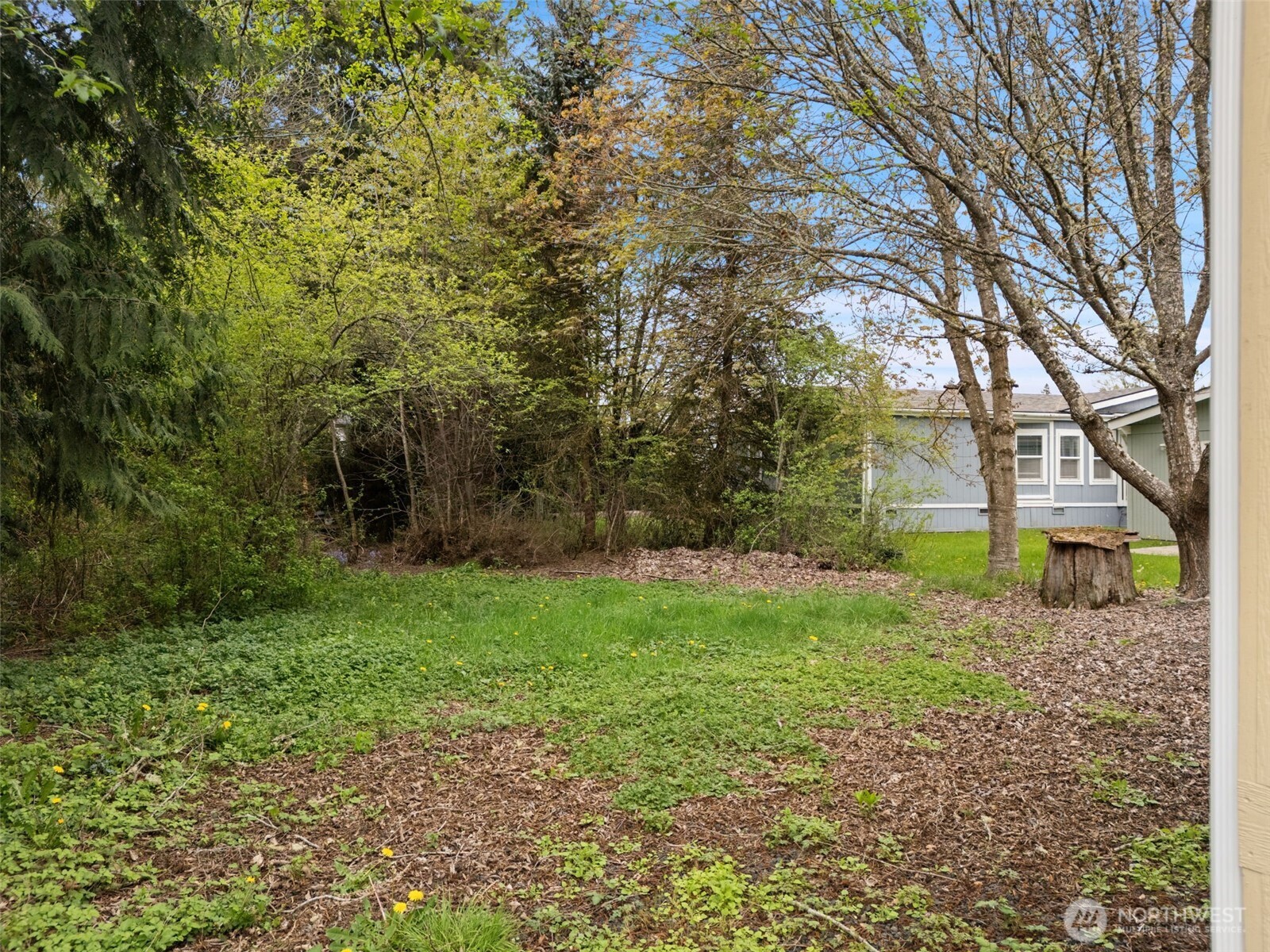 900 NE Saturn Lane , Bremerton, WA 98311