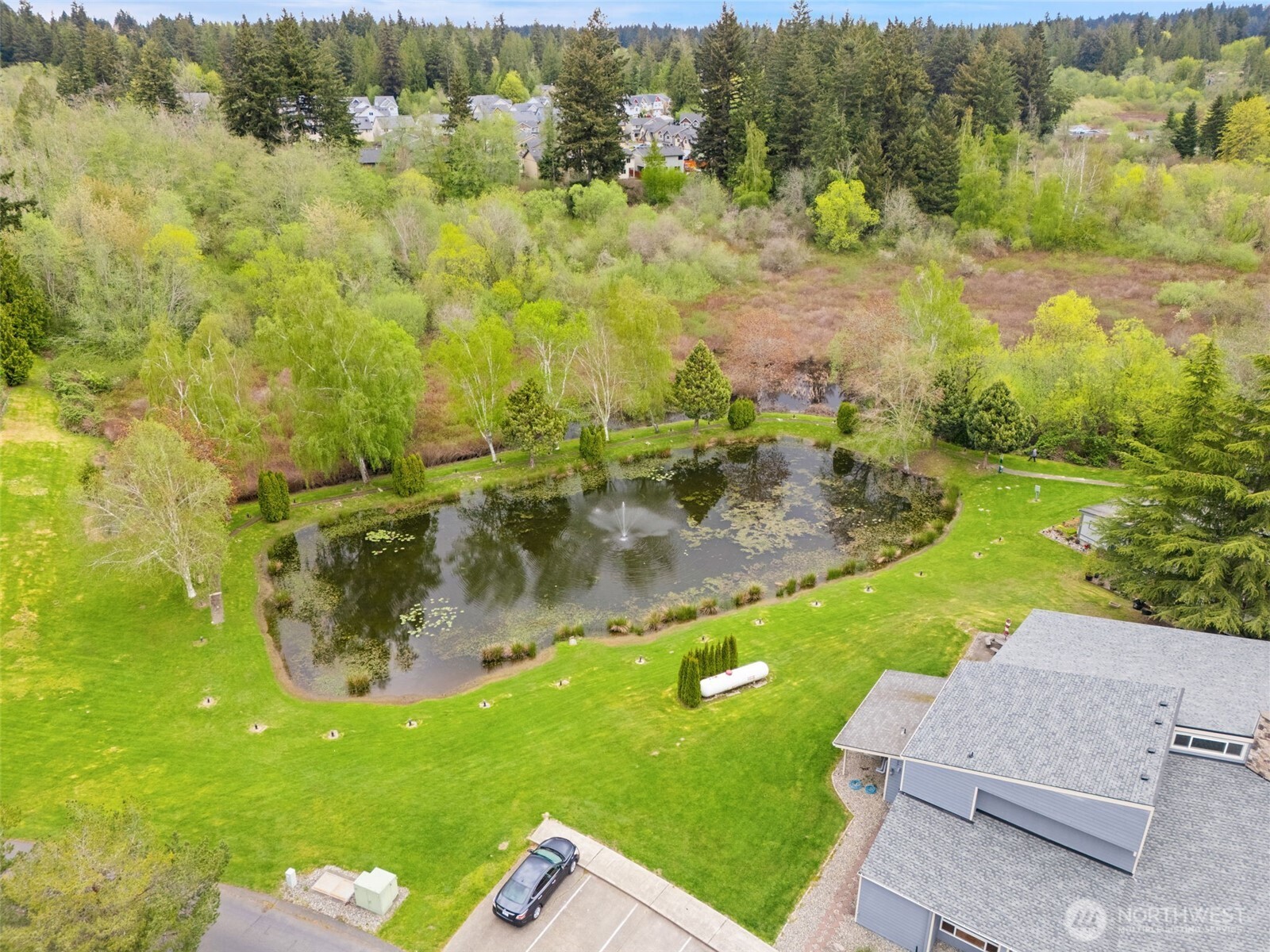 900 NE Saturn Lane , Bremerton, WA 98311