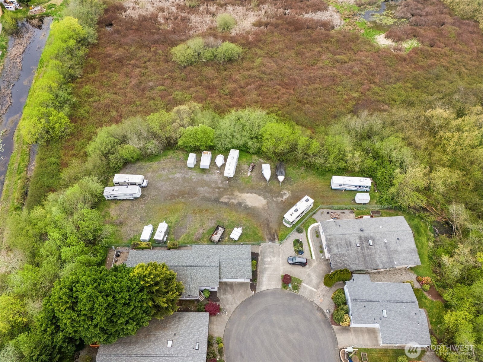 900 NE Saturn Lane , Bremerton, WA 98311