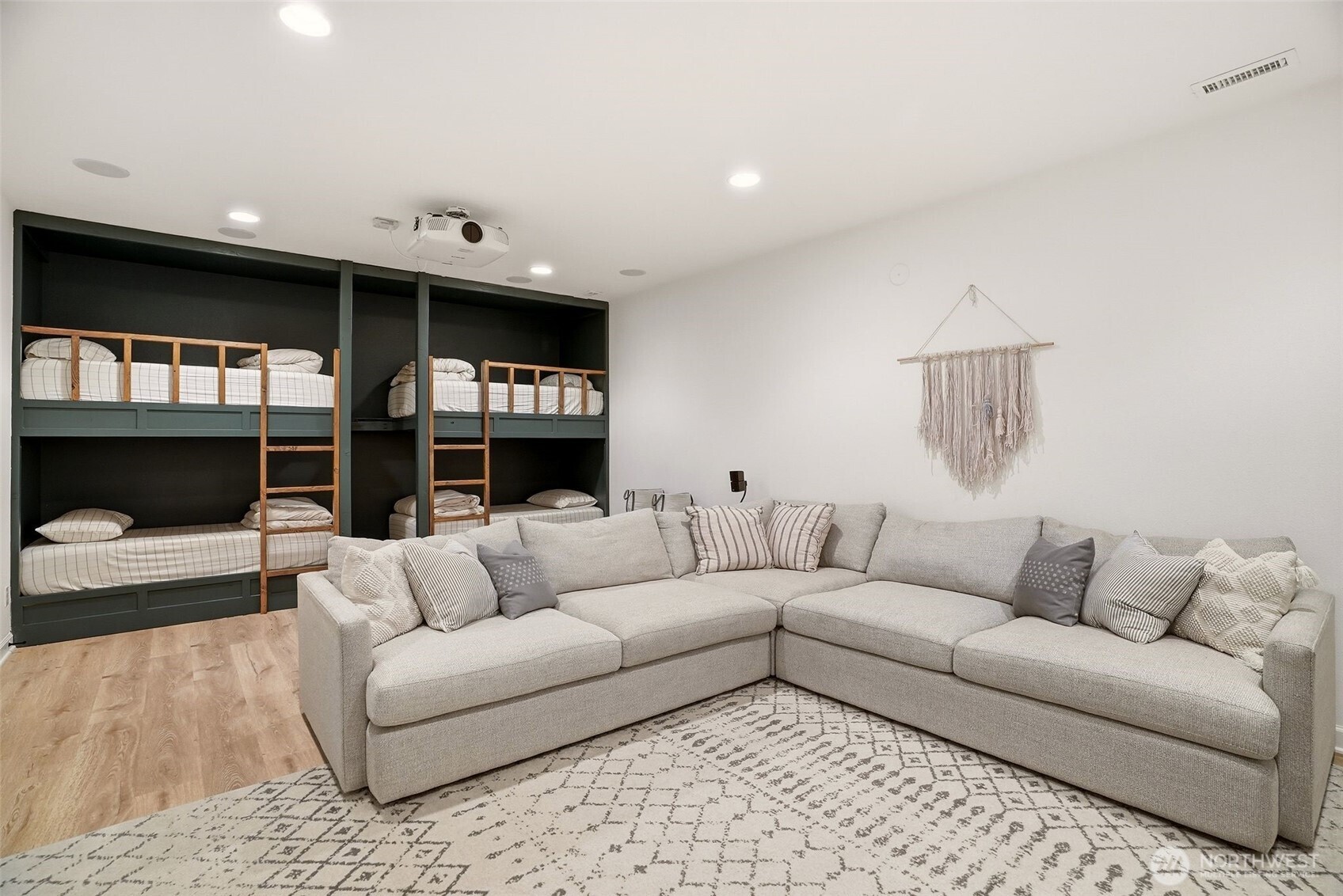 1024 S Vandals Court , Spokane, WA 99224
