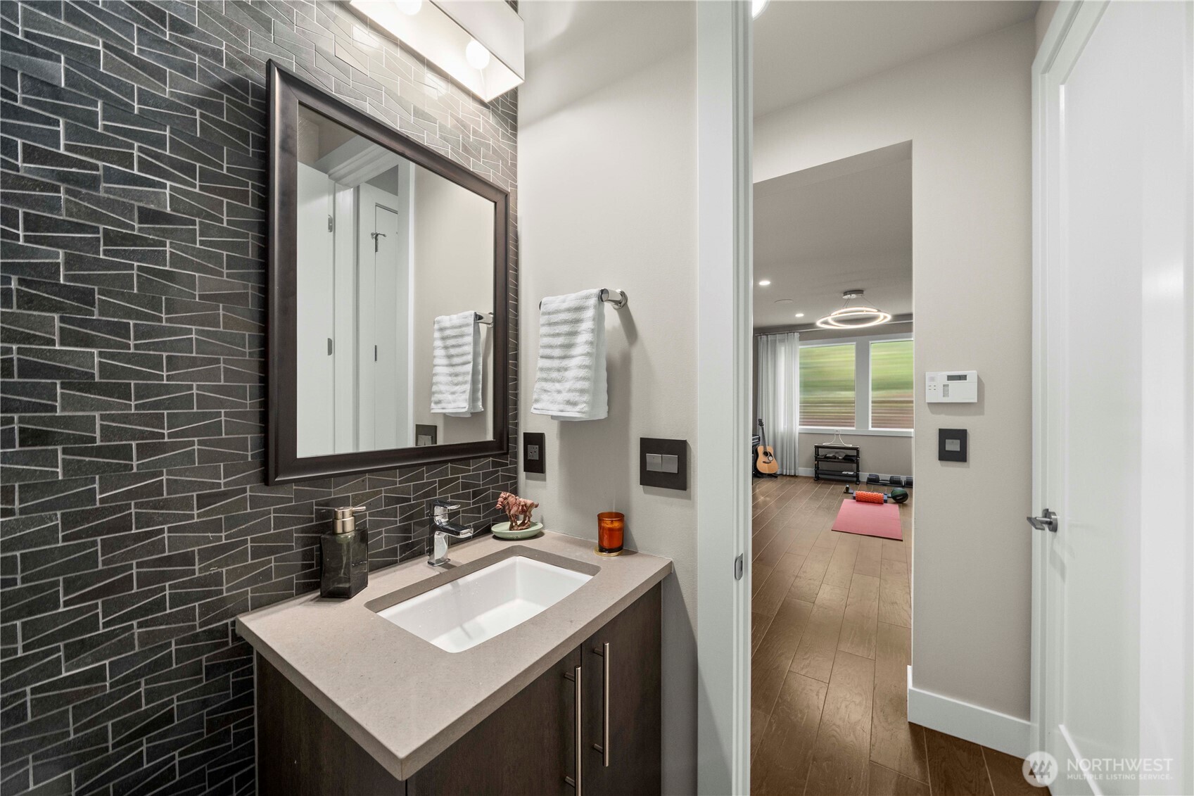 10351 SE 8th Street , Bellevue, WA 98004