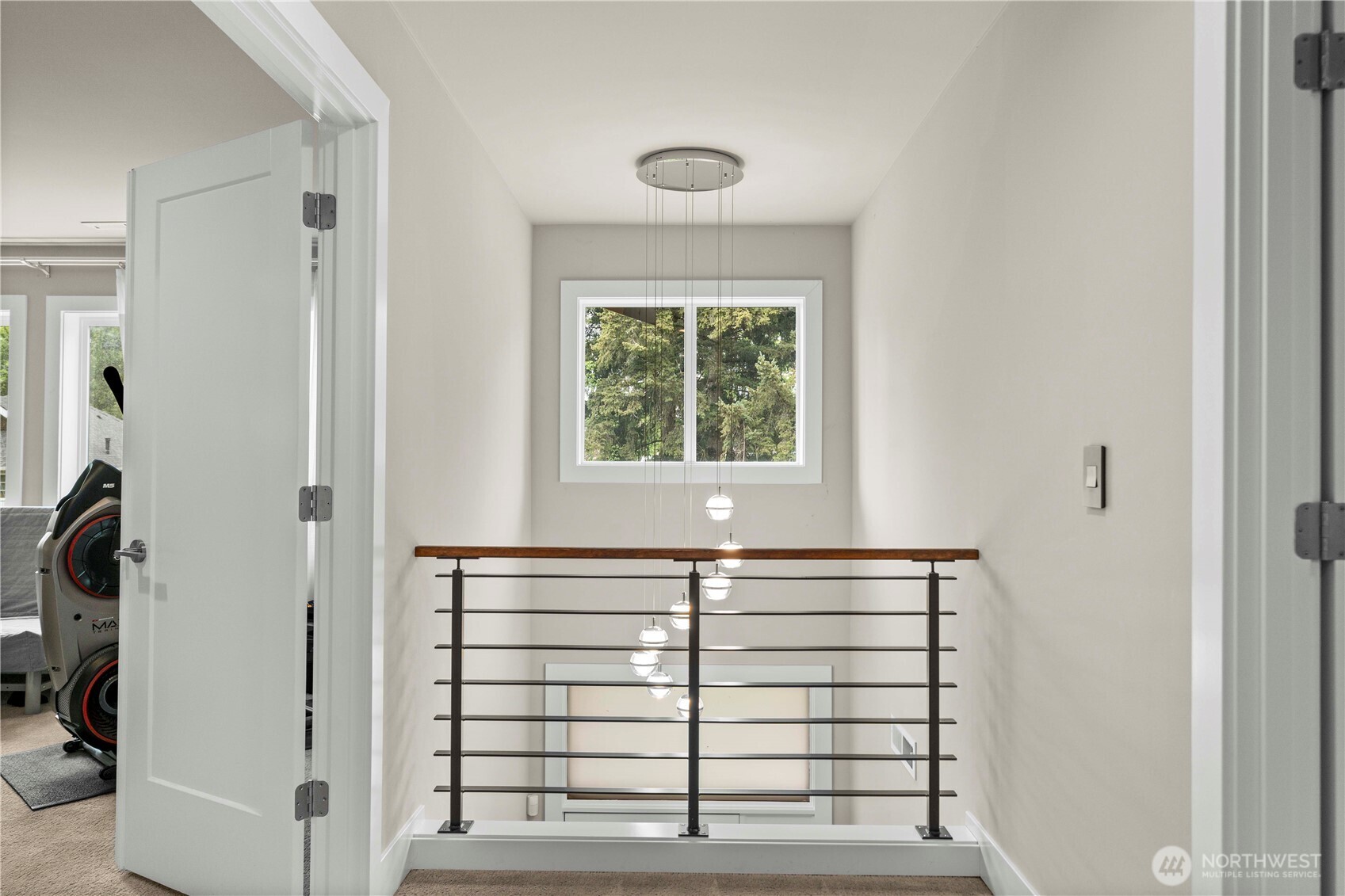 10351 SE 8th Street , Bellevue, WA 98004