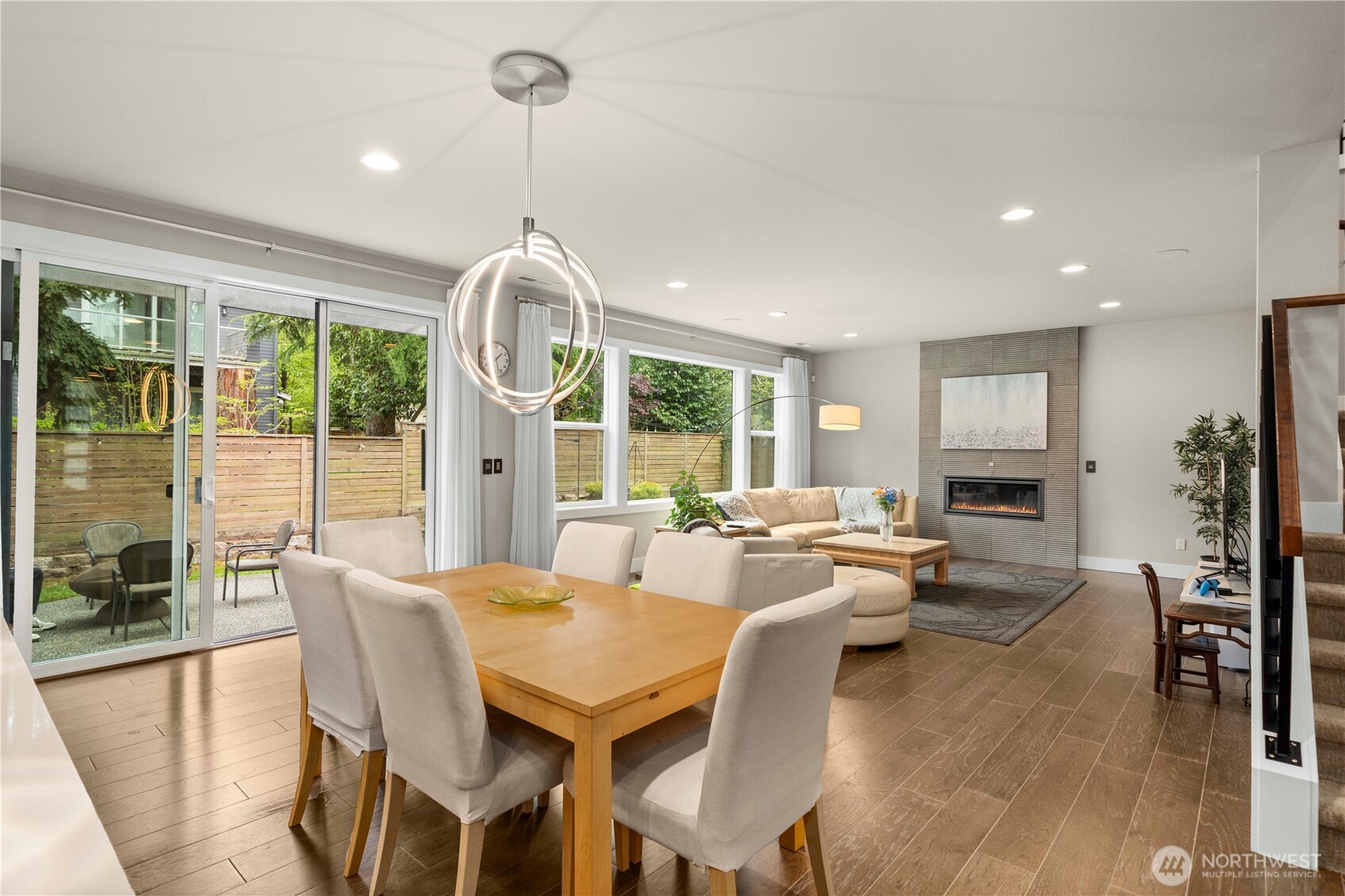 10351 SE 8th Street , Bellevue, WA 98004