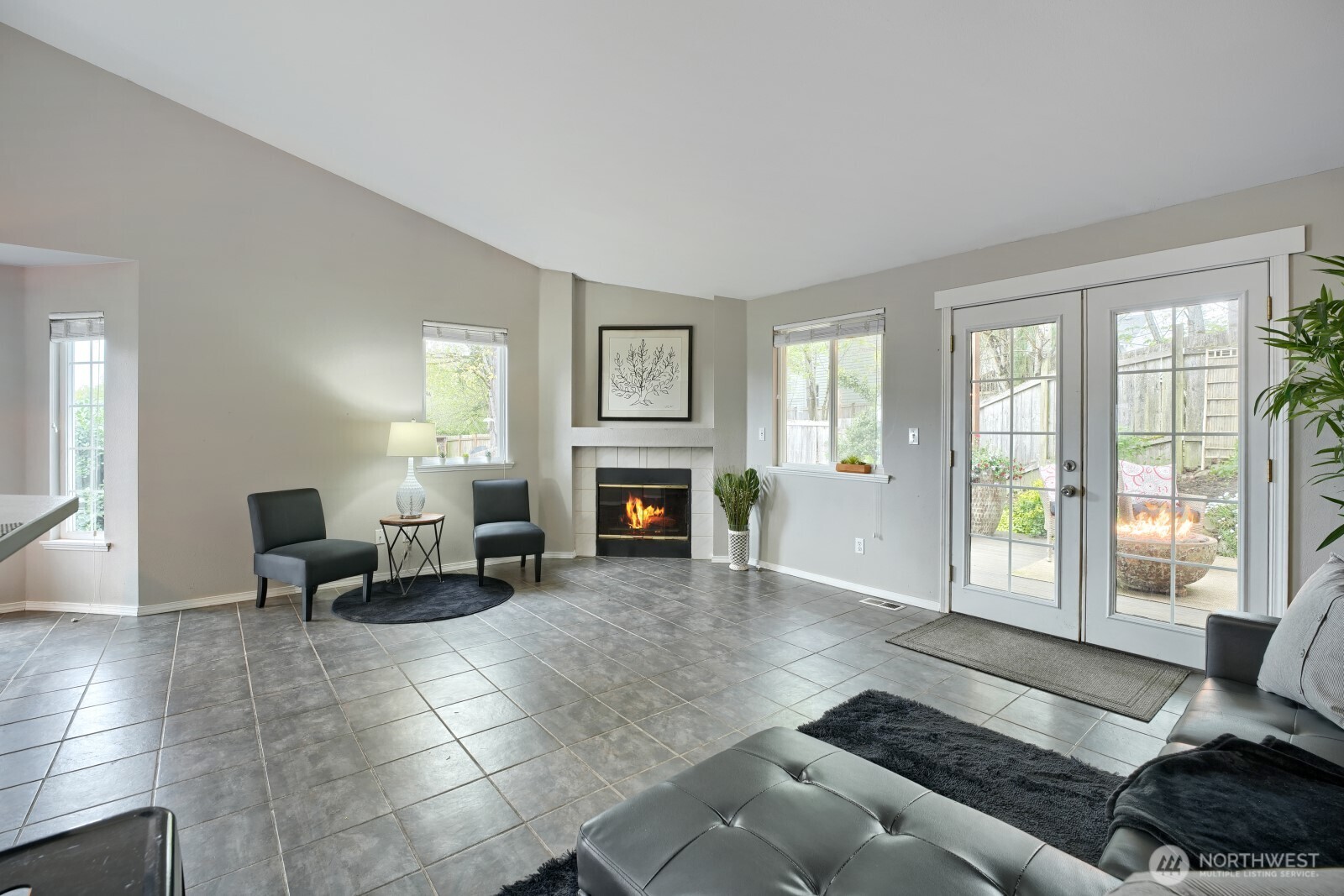 25920 202nd Avenue SE, Covington, WA 98042-6179