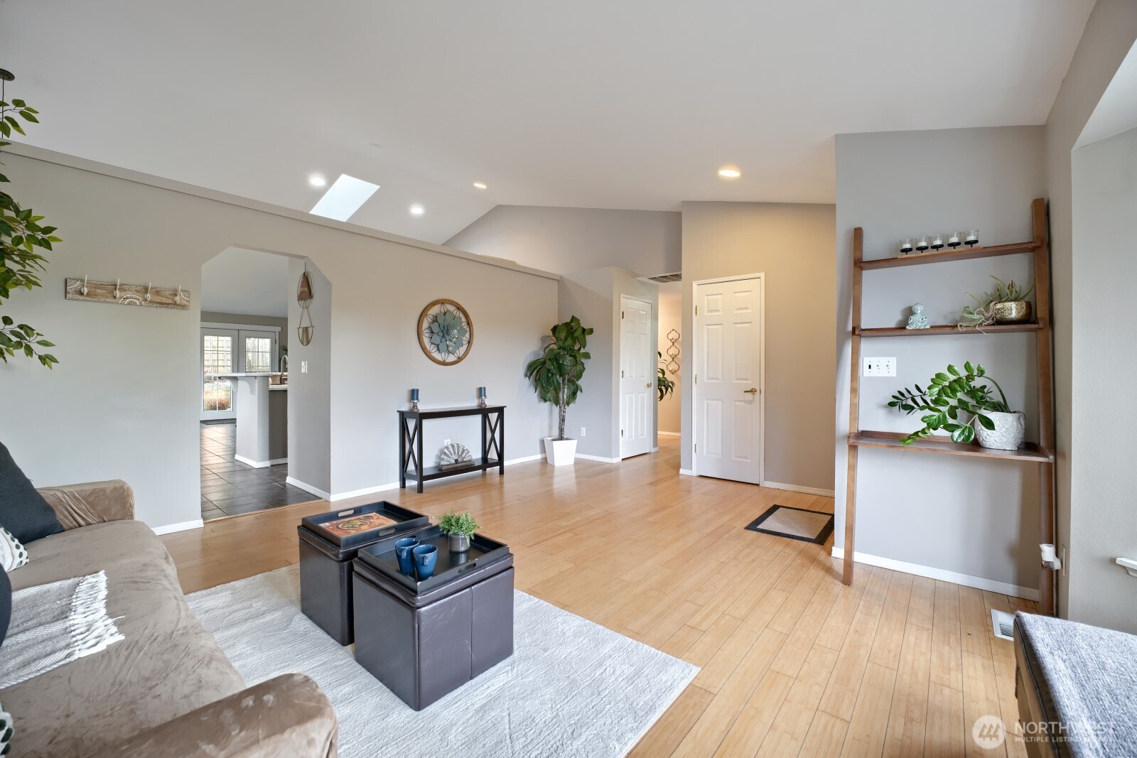 25920 202nd Avenue SE, Covington, WA 98042-6179