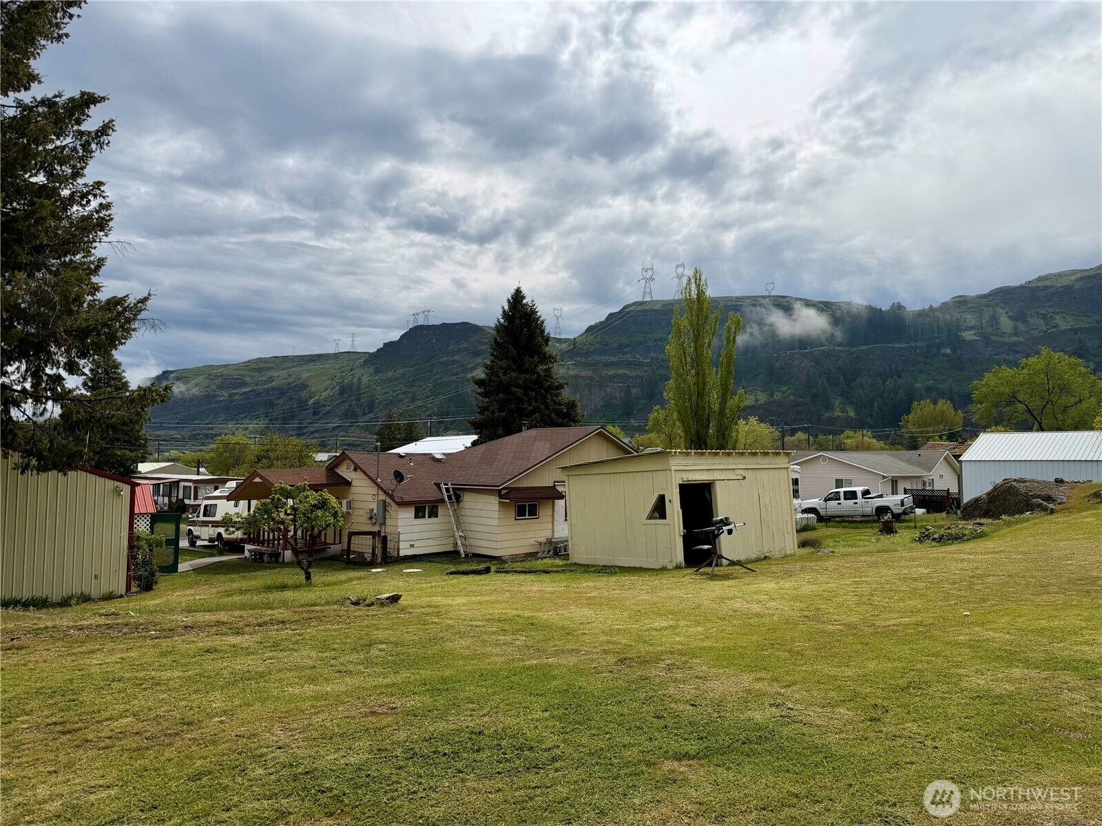 58110 View Place NE, Grand Coulee, WA 99133