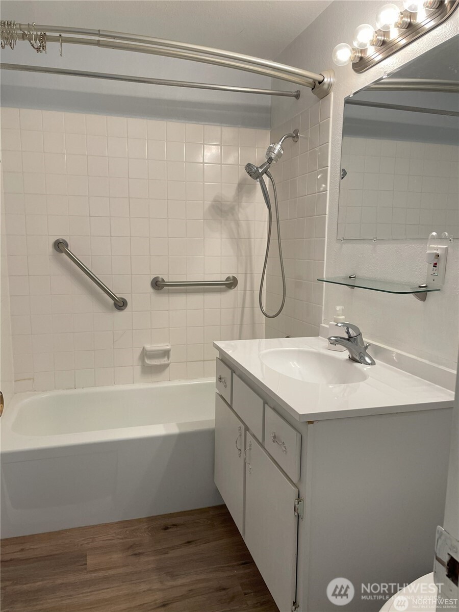 685 Morse Street , Ryderwood, WA 98581